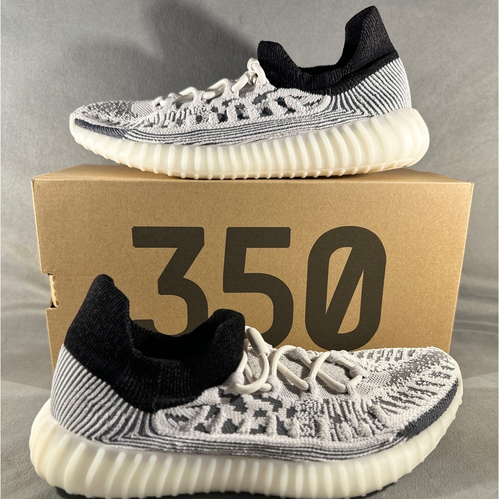 Yeezy 350 V2 CMPCT NEW